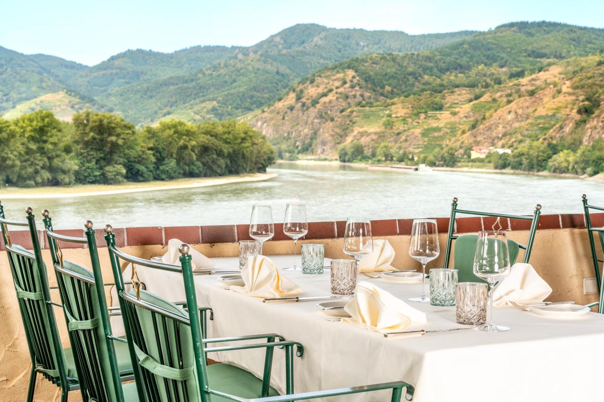 Schloss Hotel 5*